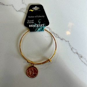 Statue of liberty bangle bracelet